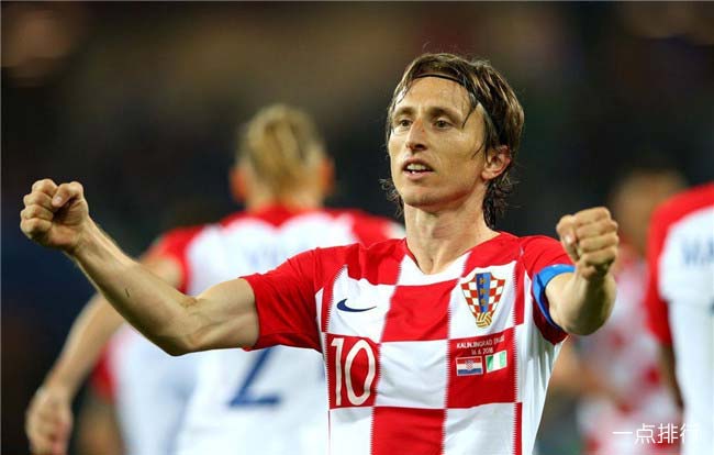 利物浦取胜后，斯洛特领悟三大用人关键，萨拉赫非铁打主力已成现实