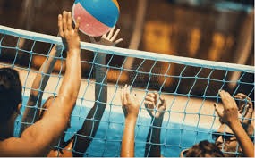 启蒙教练：维尼修斯一直有点叛逆，他应该学会控制和收敛脾气