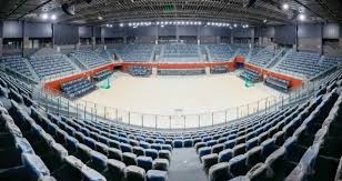 弗兰克·罗宾逊被任命为克利夫兰印地安人主帅，成为大联盟历史上首位非裔主教练